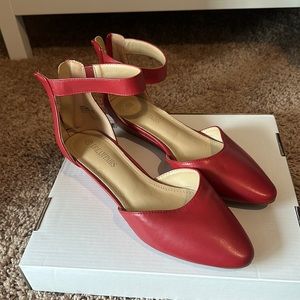 Dream Pairs. Red. Size 10.